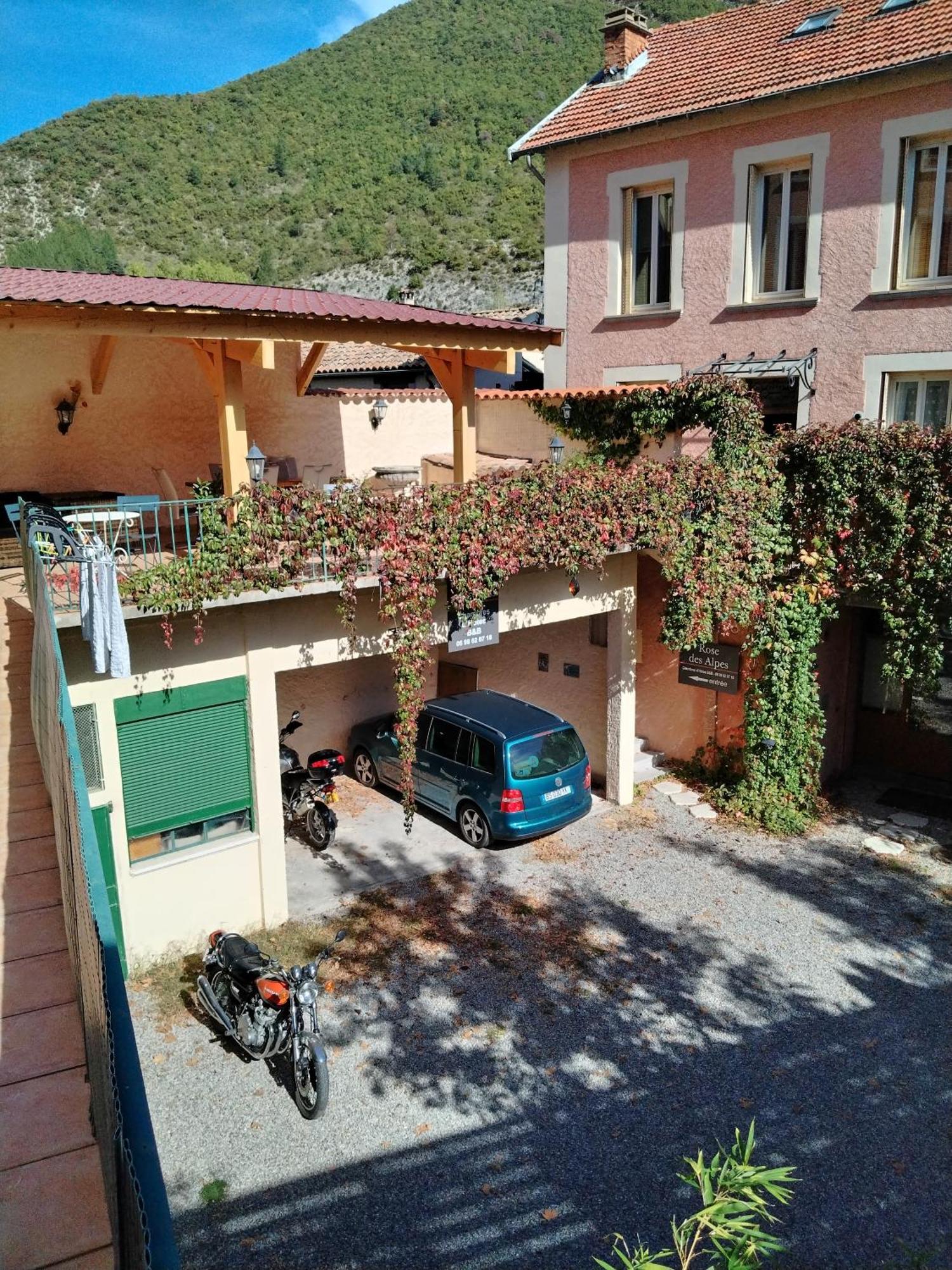 세러스 Rose Des Alpes B&B 외부 사진